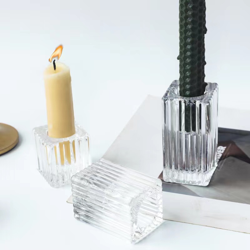 Декоративни држачи за свеќници со проѕирни столбови lucite Clear Glass Tealight Cuboid држачи за свеќници04